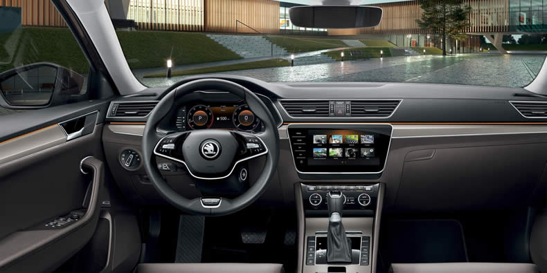 Nová ŠKODA SUPERB COMBI iV - L&K Nová ŠKODA SUPERB COMBI iV